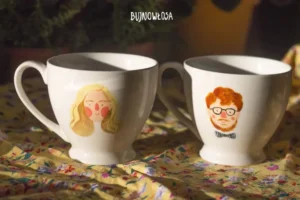 Hand-painted mugs with portraits - the making process